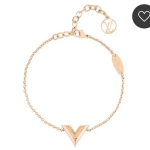 Lv Rose Gold Essential V Bracelet